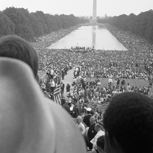Crowd at the Civil rights march on Washington, D.C. with the Reflecting Pool and the Washington Monument in the distance